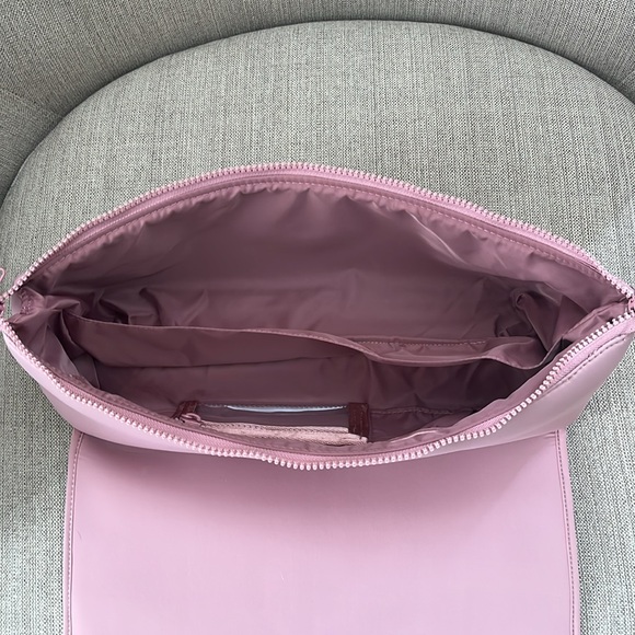 Barefoot Caribou bag travel cosmetic - Picture 9 of 9